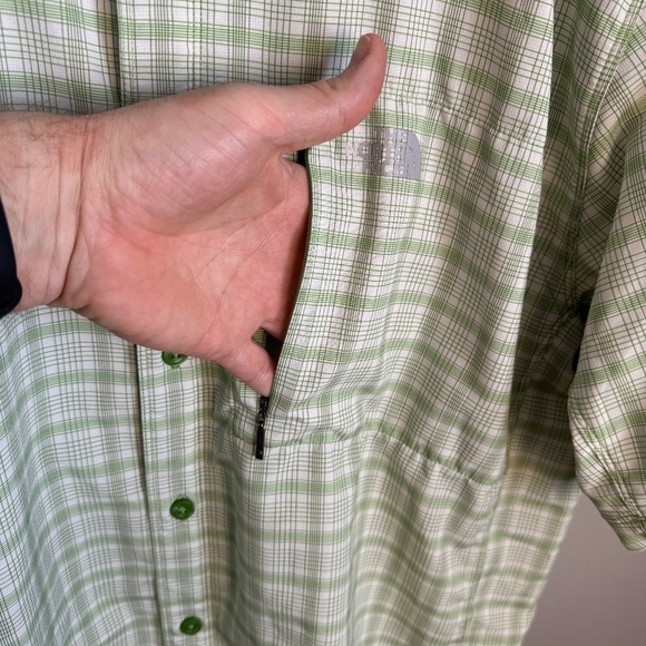 The North Face Men's XL Green Plaid Button Up Performance Shirt Hiking Fishing - Picture 6 of 16